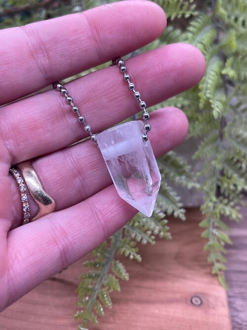 Quartz point