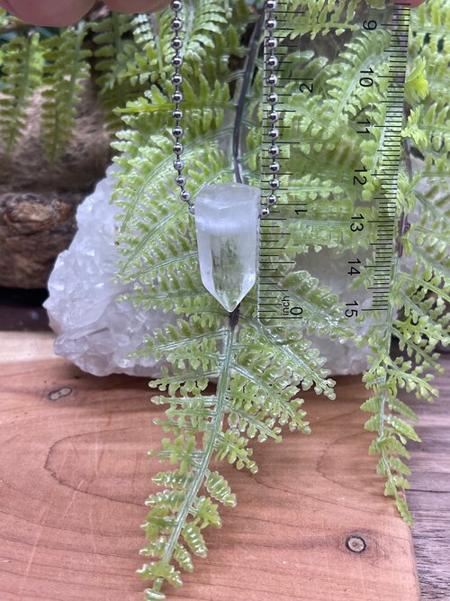 Quartz point