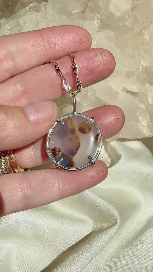 Agate pendant