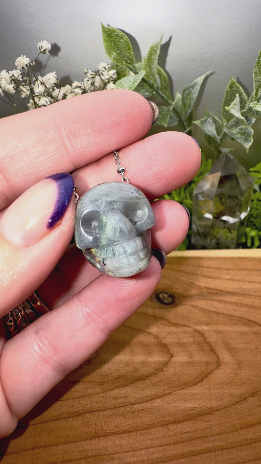 Labradorite Skull