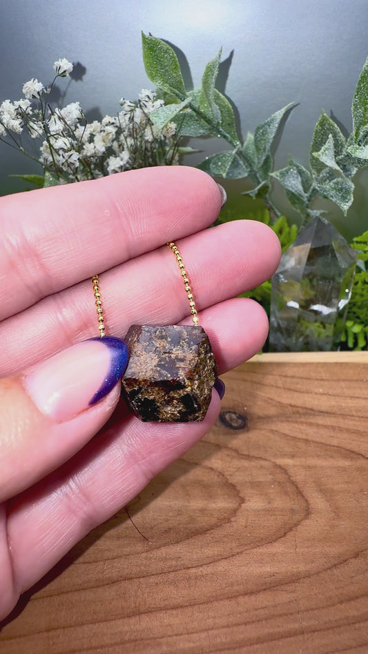 Raw Garnet